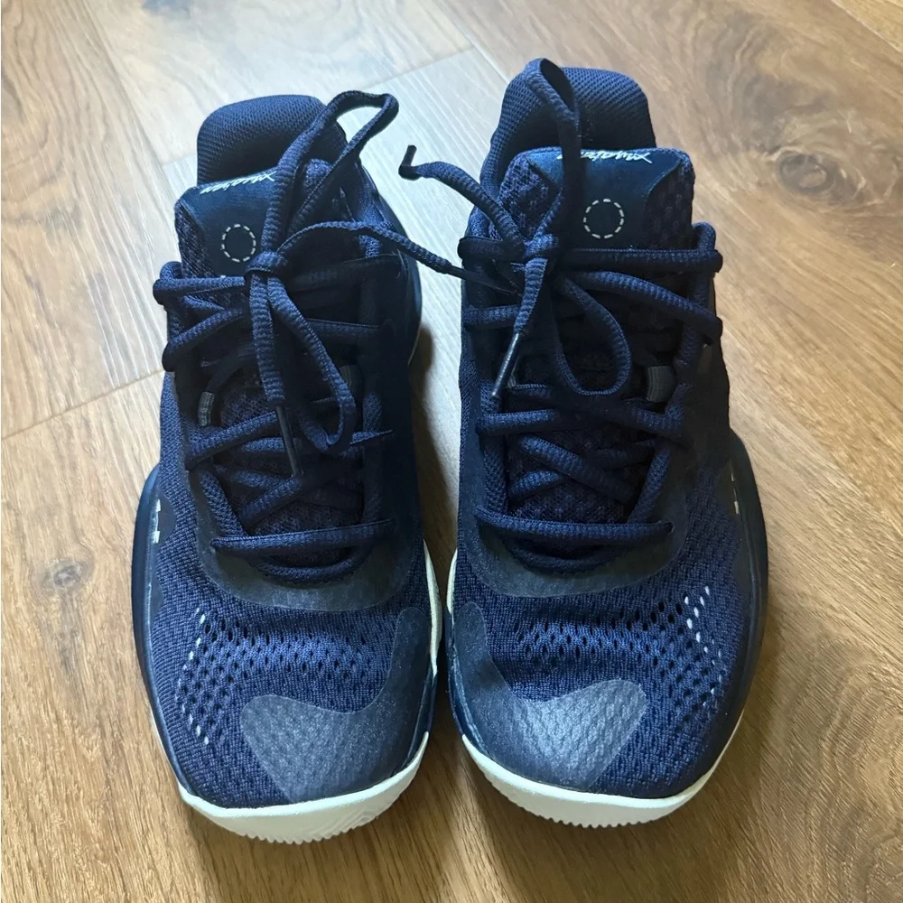 Under Armour Spawn 4 Anatomix Basketball Shoes Midnight Navy‎ Boys Size 4